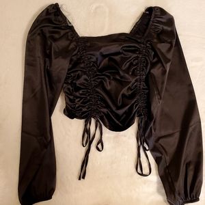Women/Junior Long Sleeve Crop